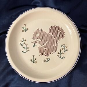 Vintage Pfaltzgraff Squirrel Needlepoint Cross Stitch 8.5" Plate RARE! Item A